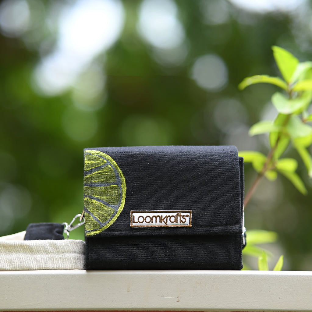 Loomkrafts Black Charm Sling