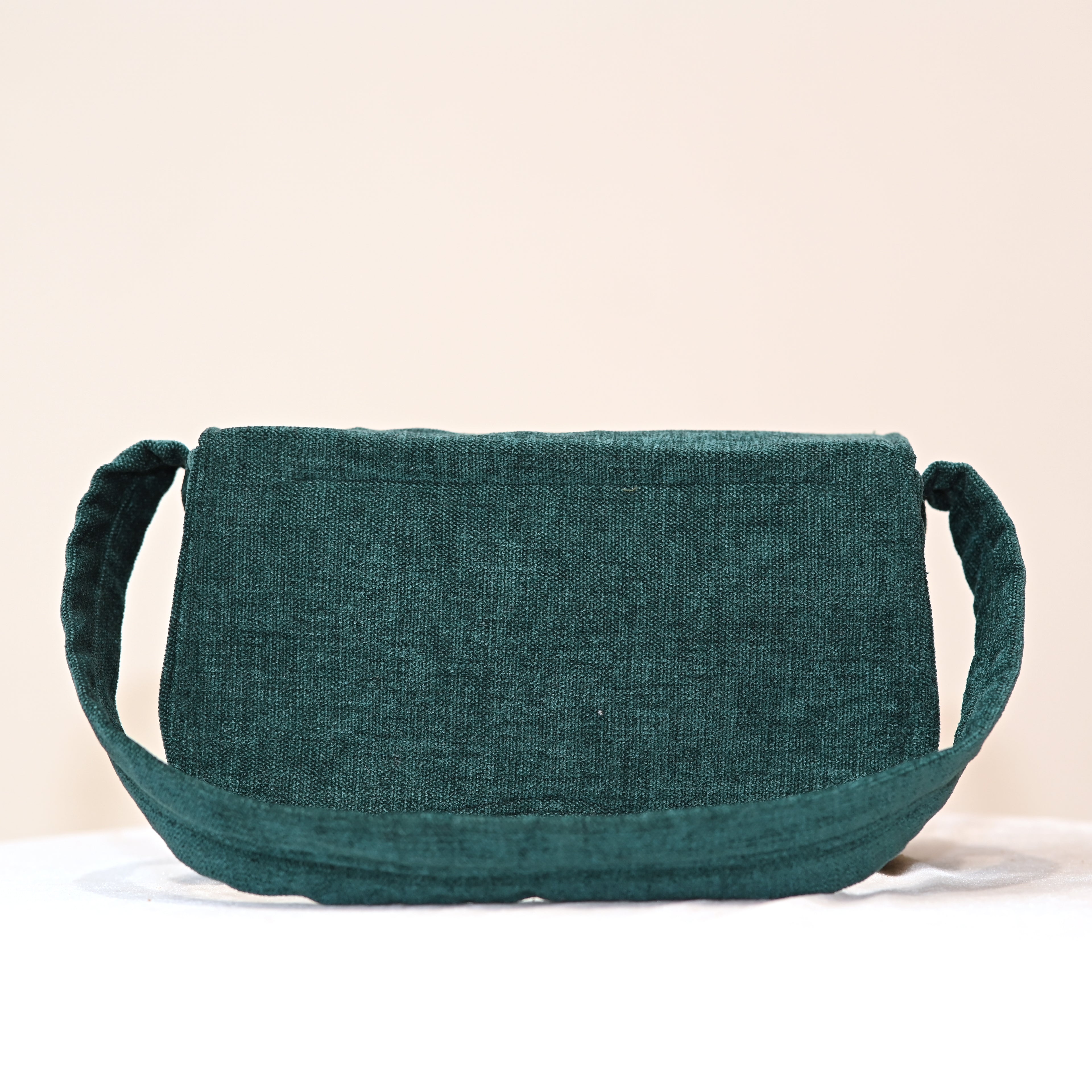 Birds of Freedom Curve Bag