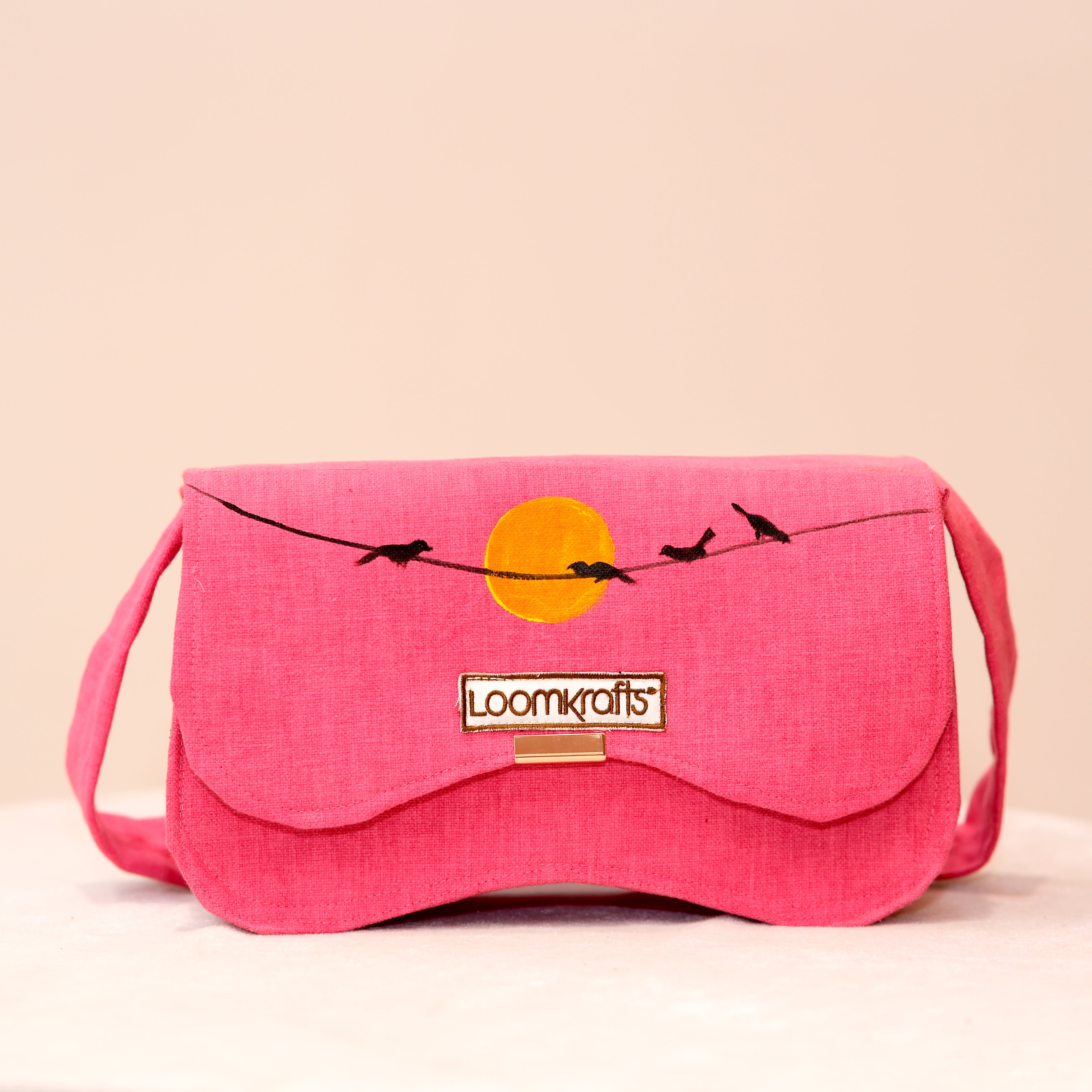 Birds of Freedom Curve Bag