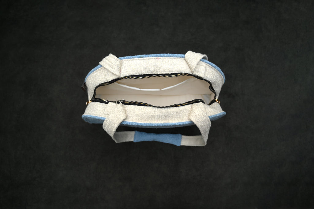 D shaped Bag