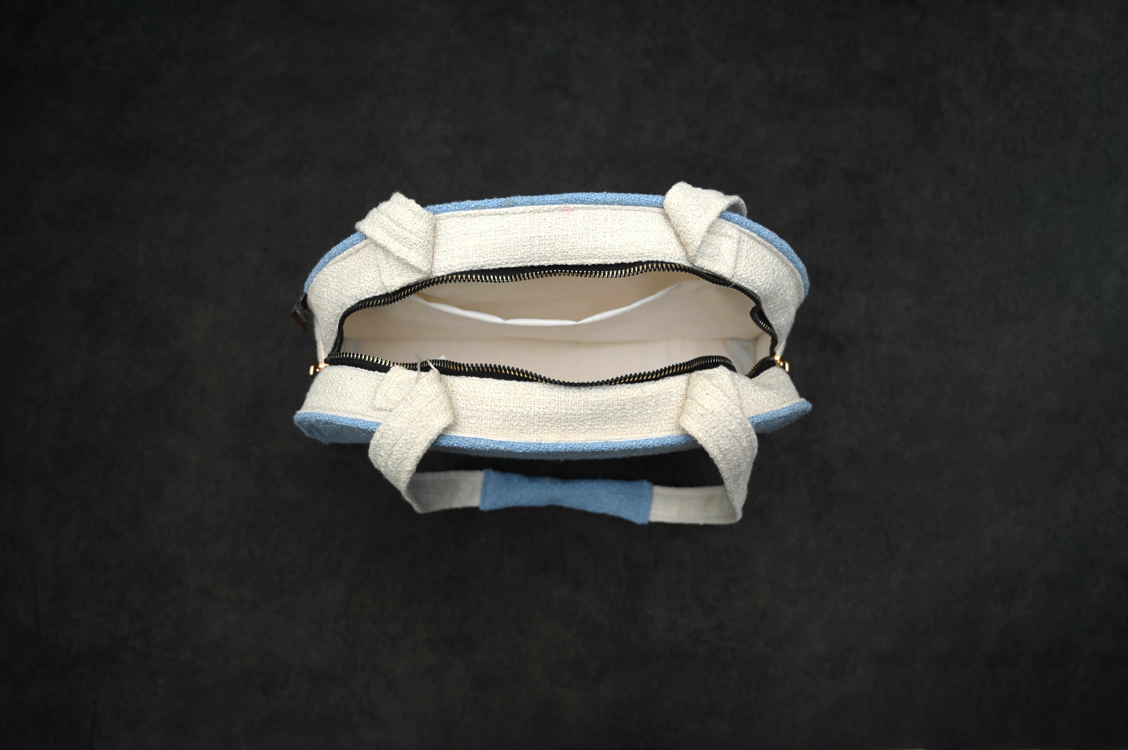 D shaped Bag