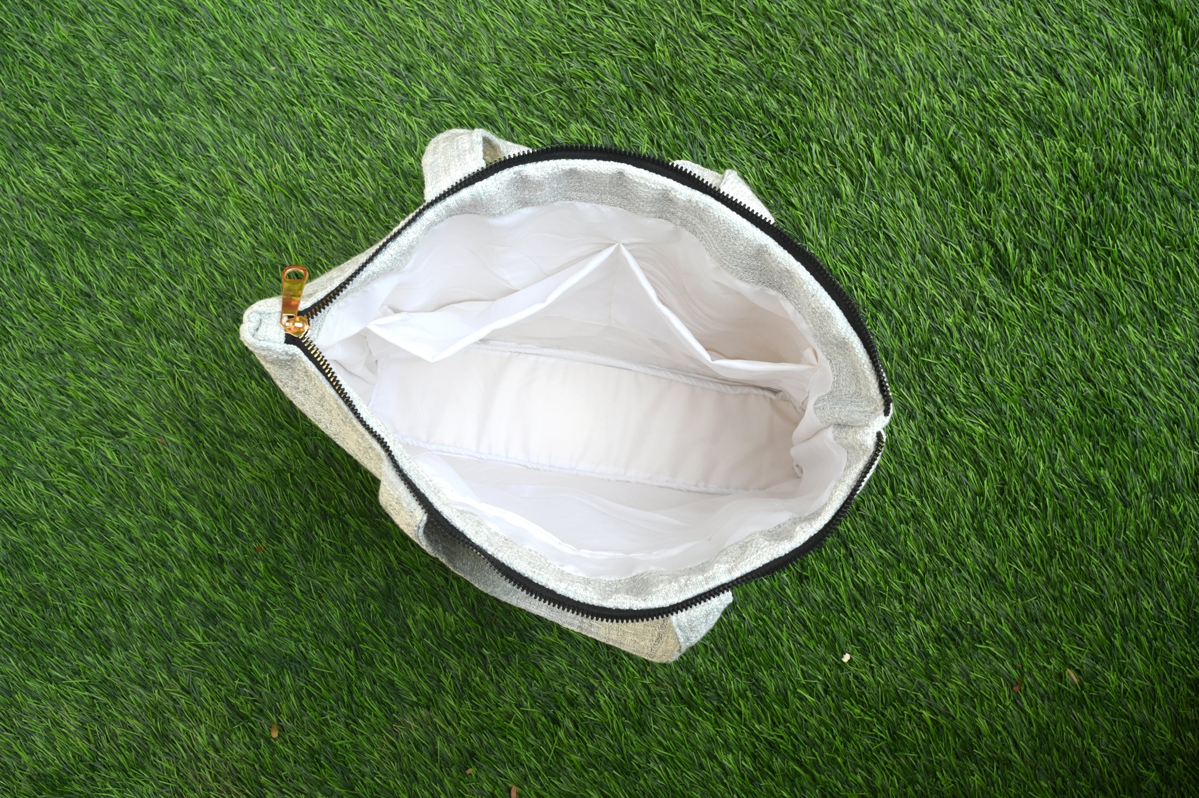 Simple tote bag
