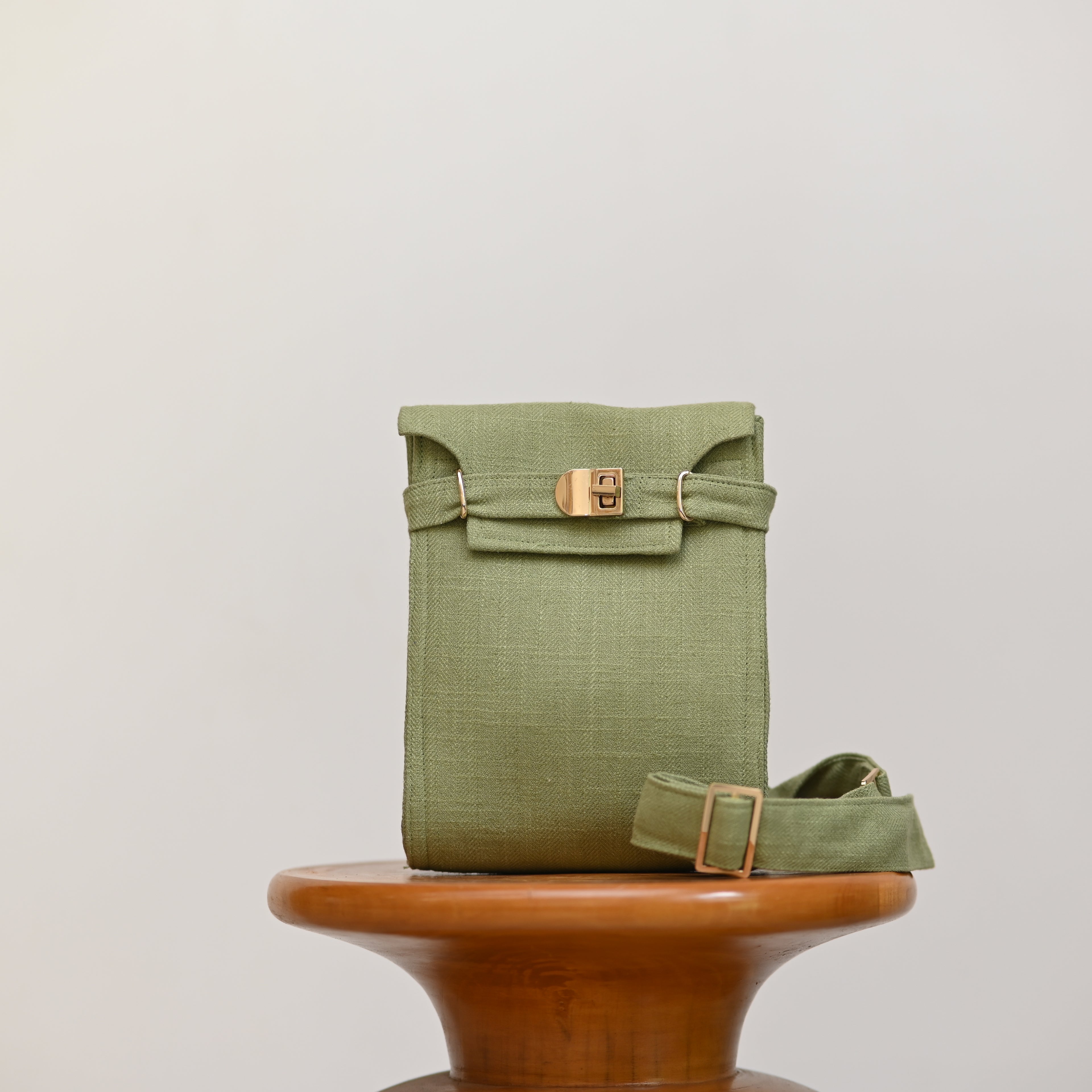 Buckle sling crossbody Bag - Men