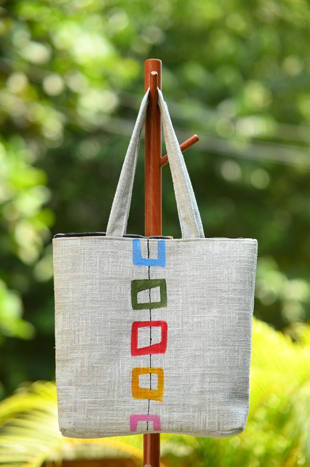 Simple tote bag